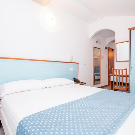 Hotel Brienz Bellaria-Igea Marina Extérieur photo