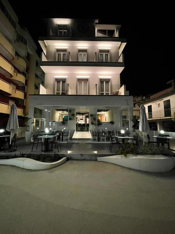 Hotel Brienz Bellaria-Igea Marina Extérieur photo