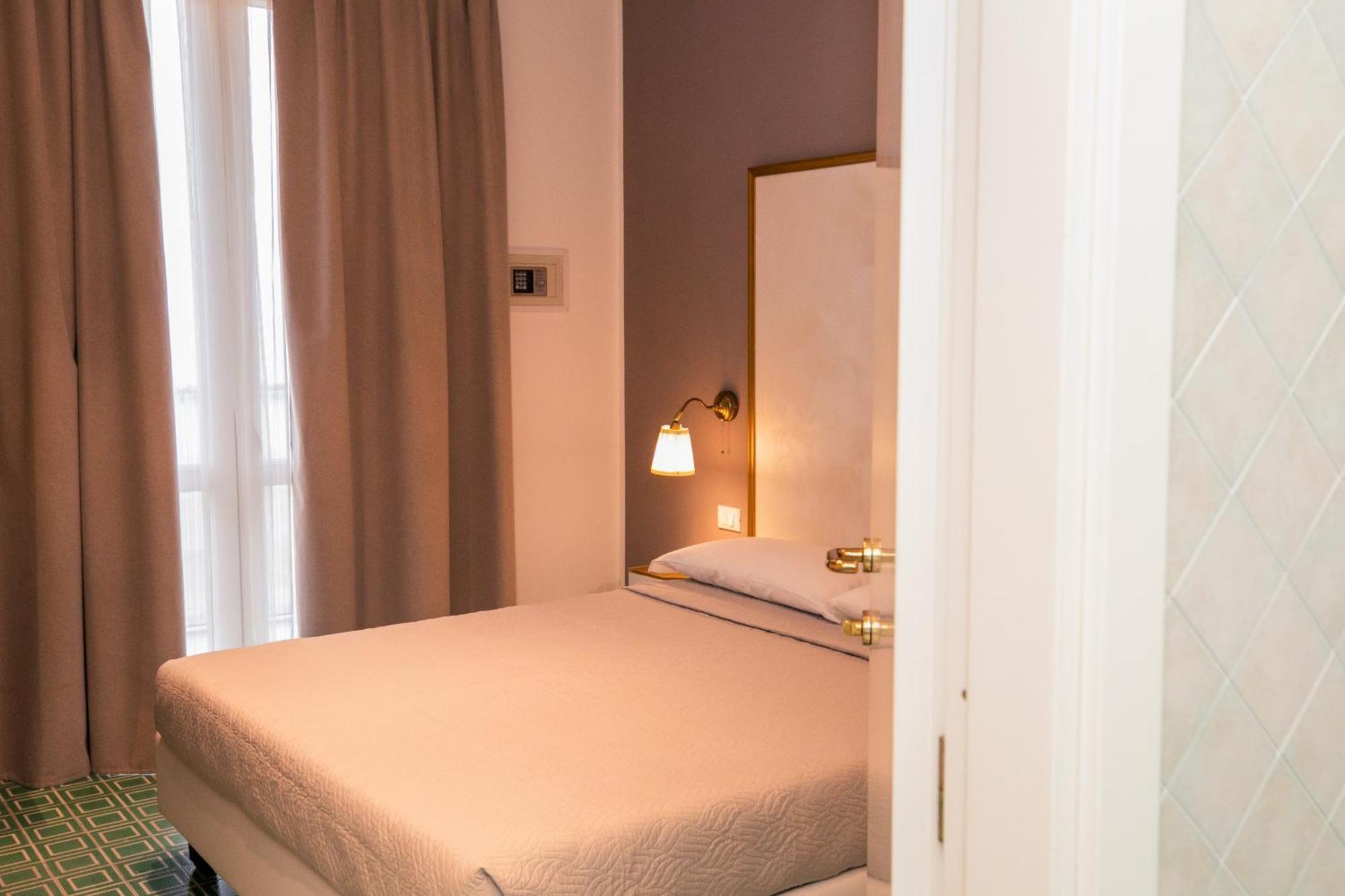 Hotel Brienz Bellaria-Igea Marina Extérieur photo